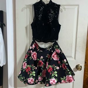 2 piece dress in great condition!
